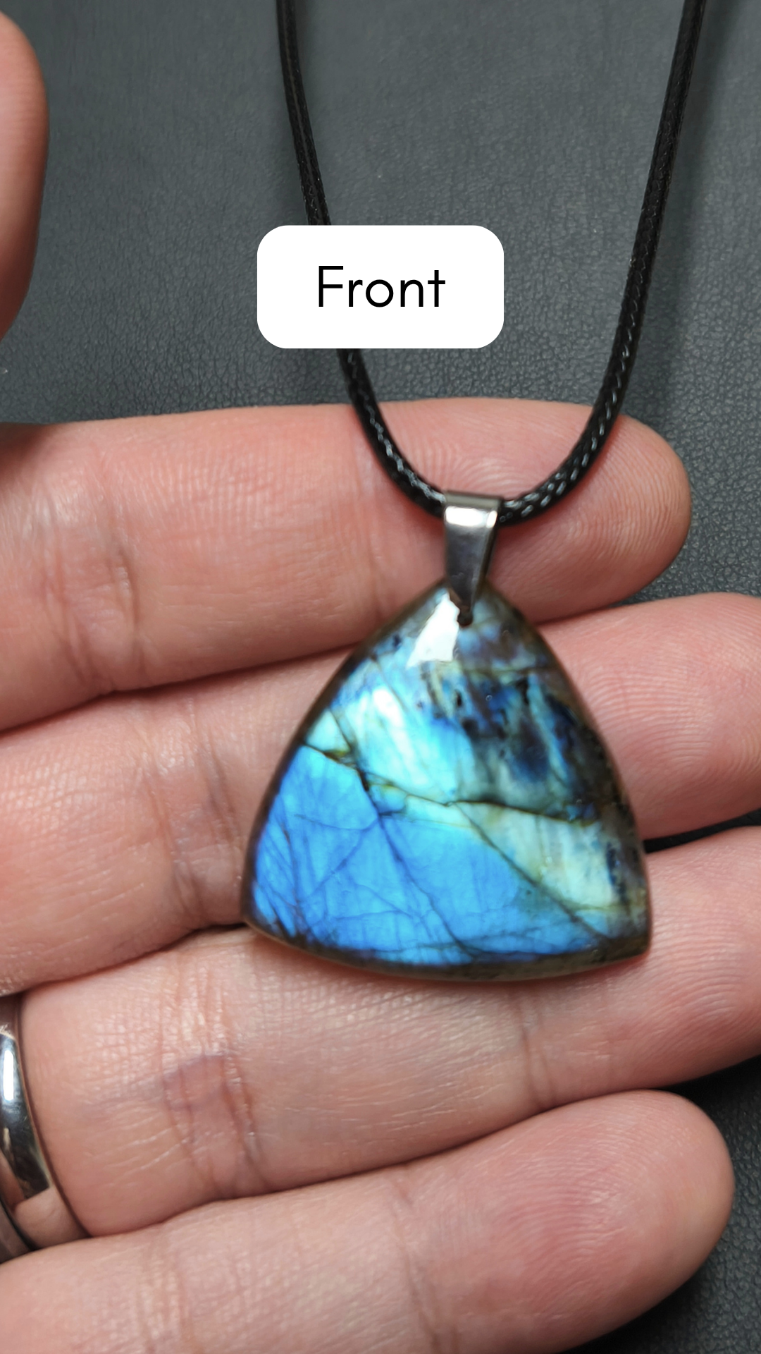 Blue triangle labradorite pendant necklace (04-26)