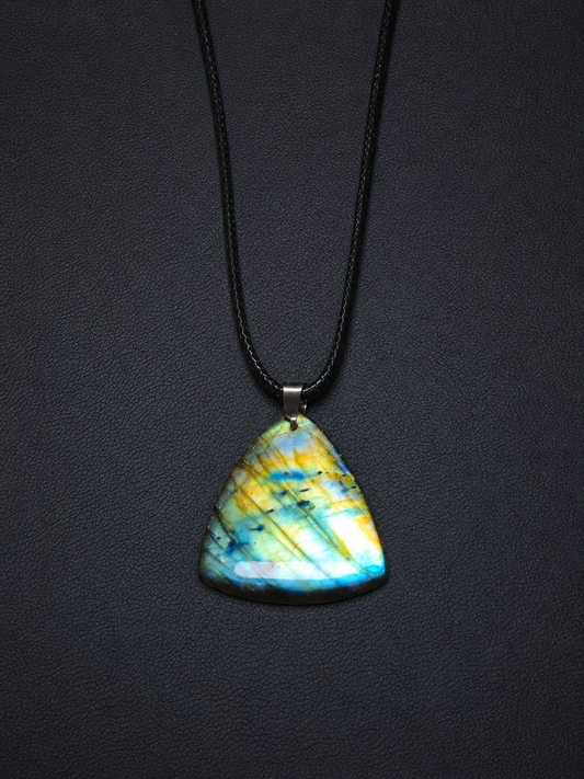 Yellow/blue triangle labradorite pendant necklace (04-32)