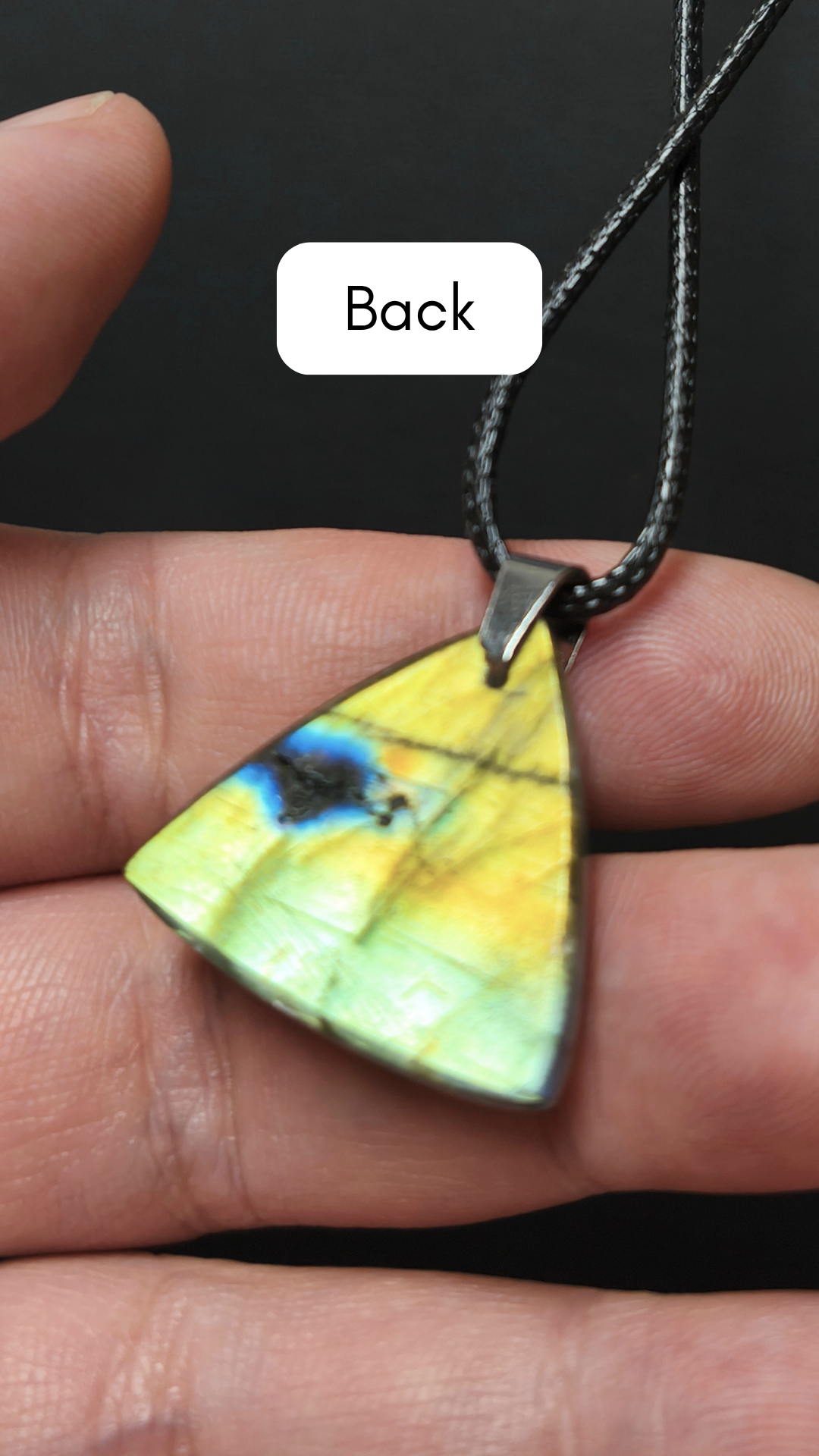 Yellow/green labradorite pendant necklace (04-31)