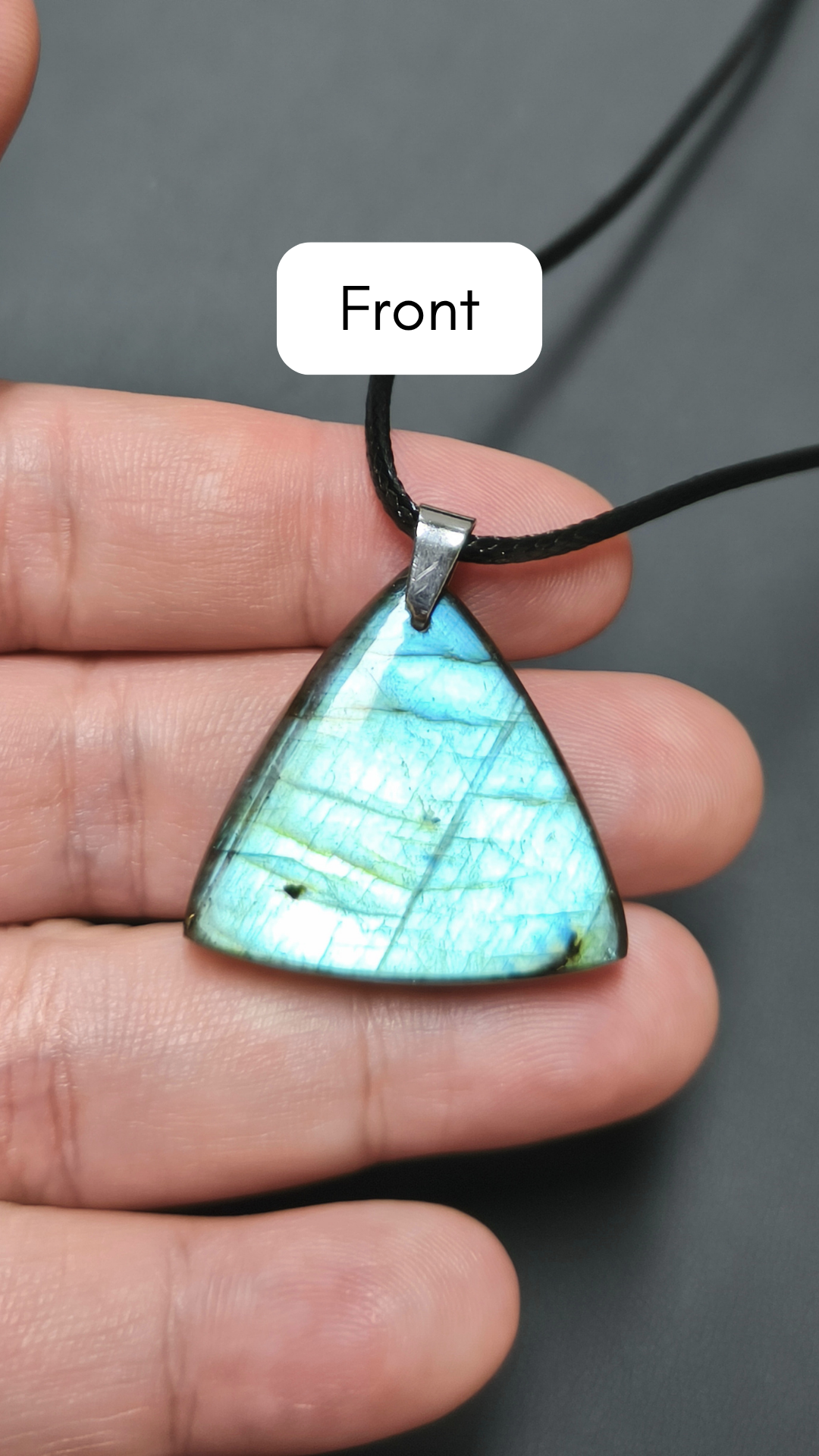 Blue triangle labradorite pendant necklace (04-33)