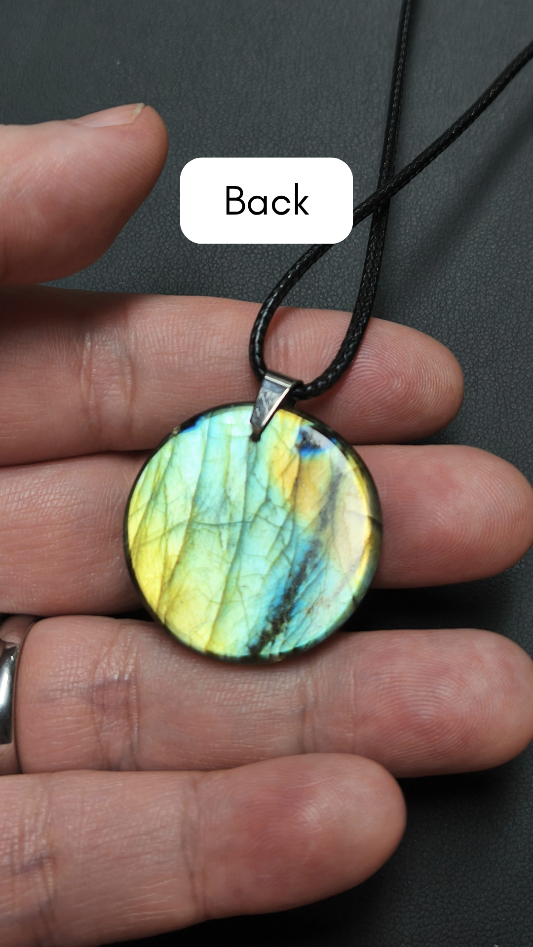 Yellow/green round labradorite pendant necklace (04-36)