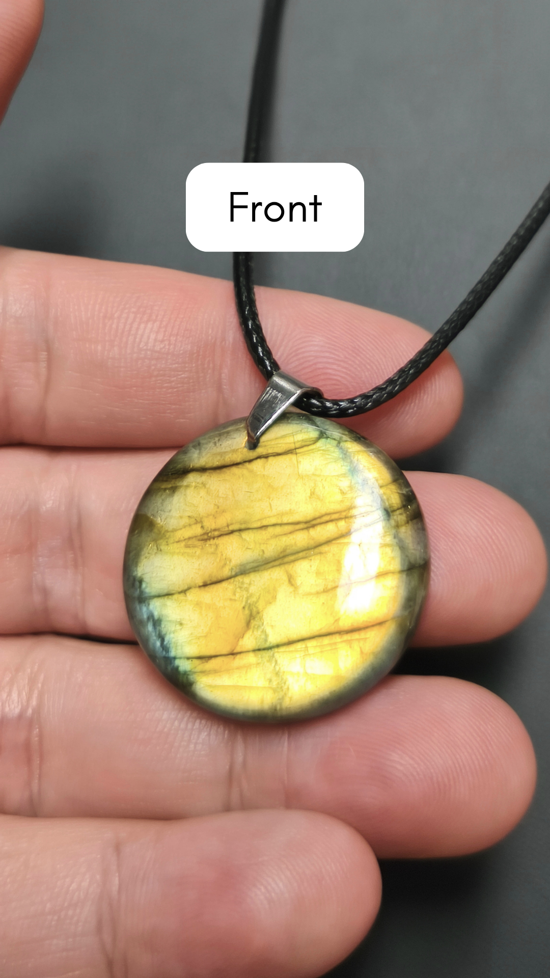 Golden round labradorite pendant necklace (04-39)
