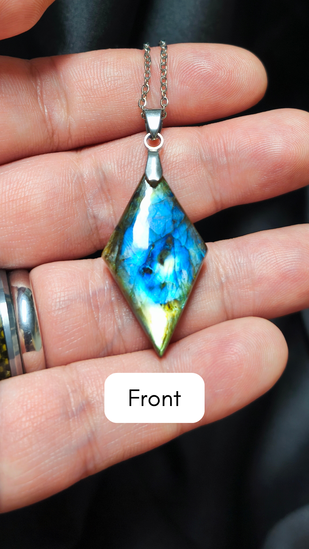 Blue diamond labradorite pendant necklace (04-20)