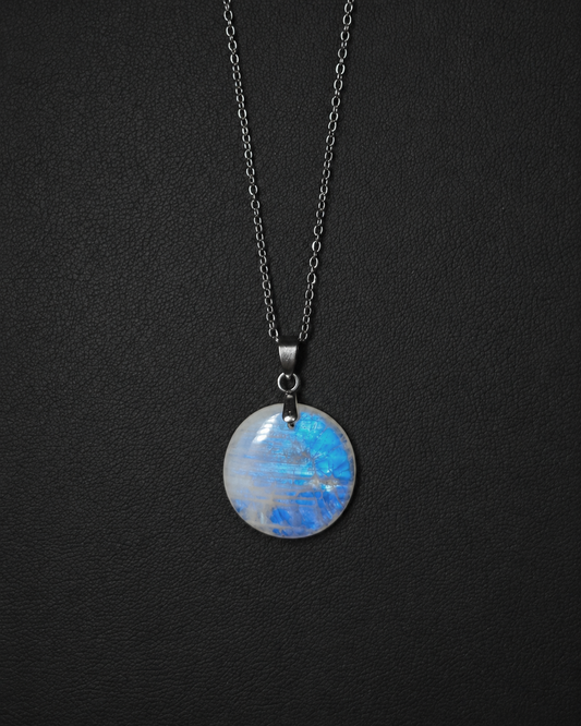 Rainbow moonstone round pendant necklace (04-04)