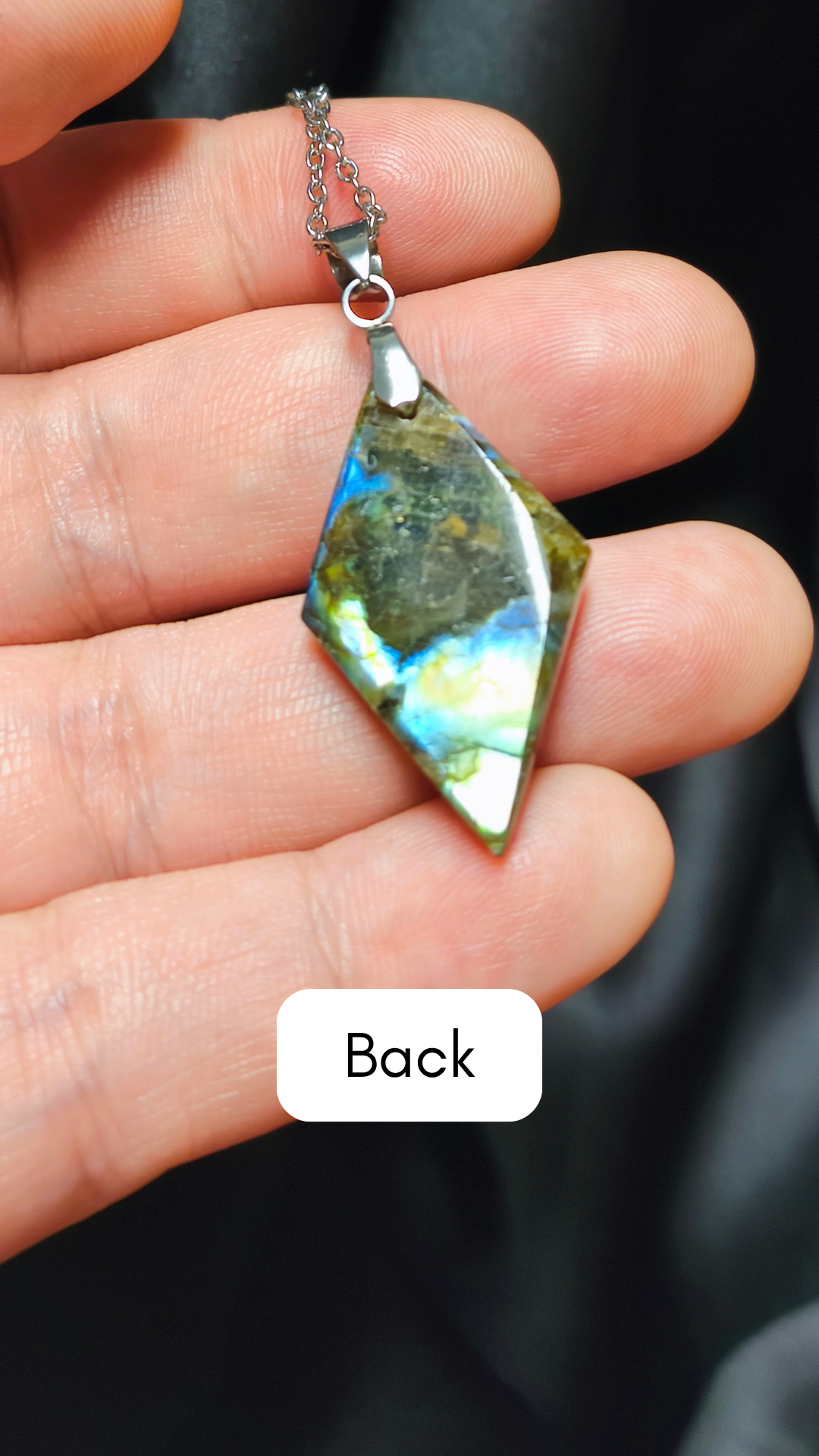 Blue diamond labradorite pendant necklace (04-20)