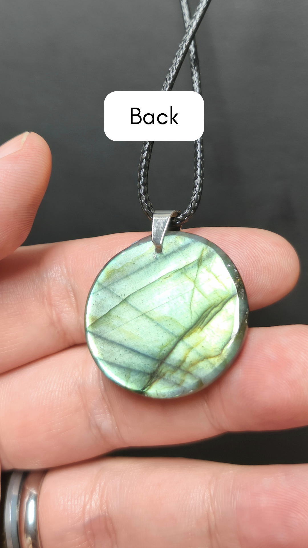 Blue/green round labradorite pendant necklace (04-42)
