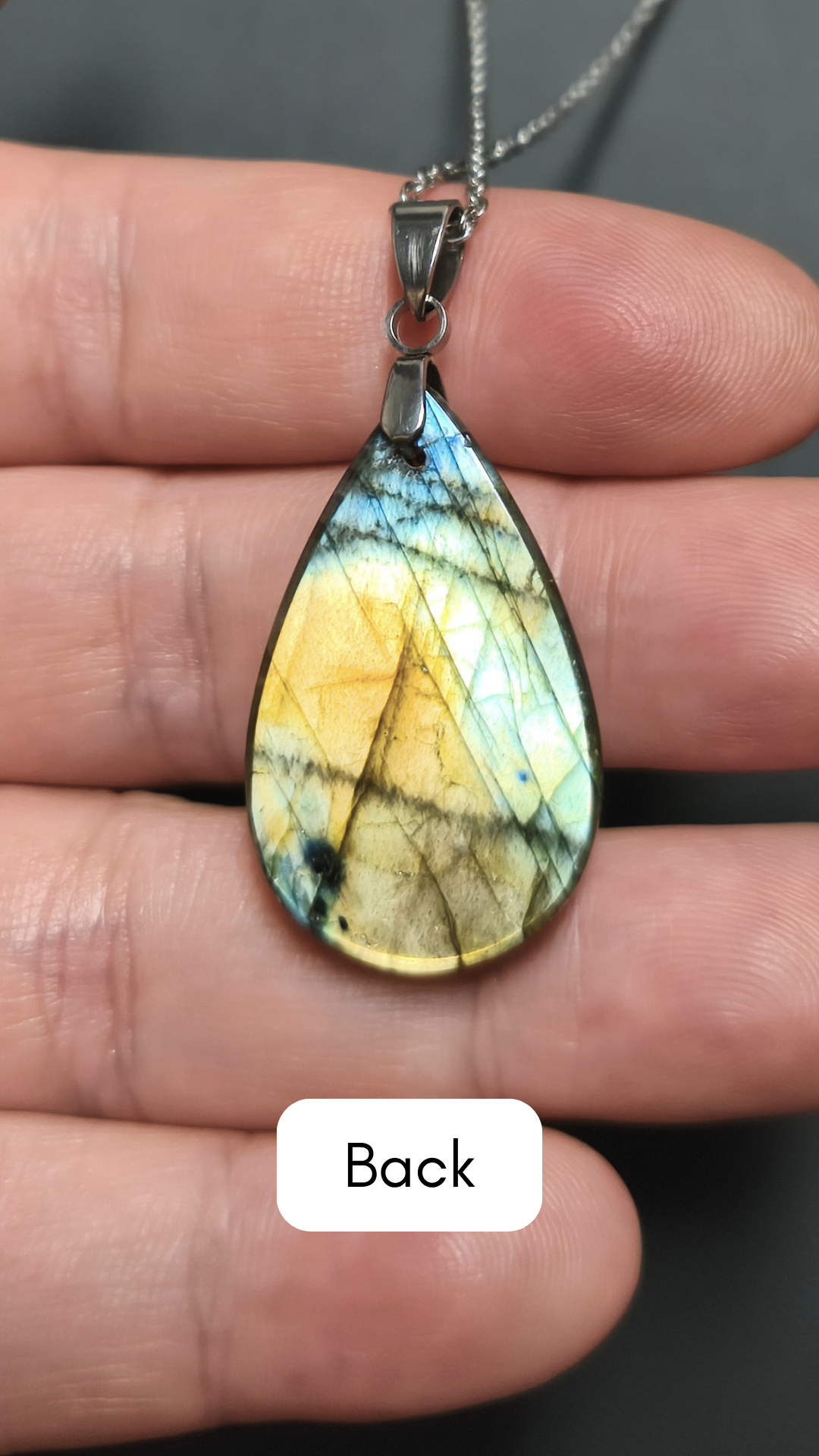 Golden teardrop labradorite pendant necklace (04-21)
