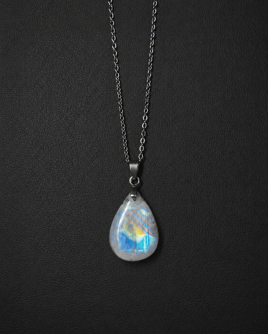Rainbow moonstone teardrop pendant necklace (04-05)