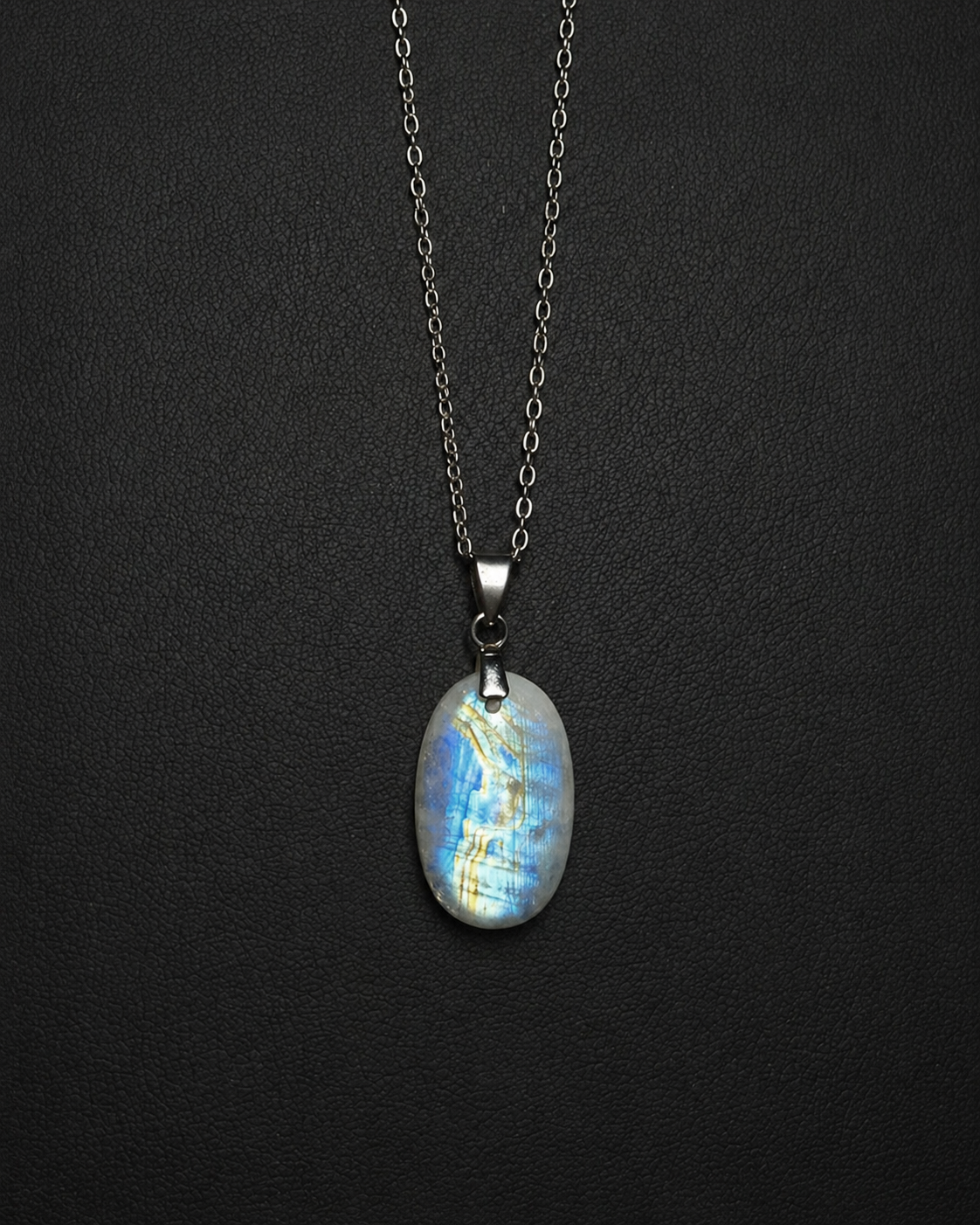 Rainbow moonstone oval pendant necklace (04-06)