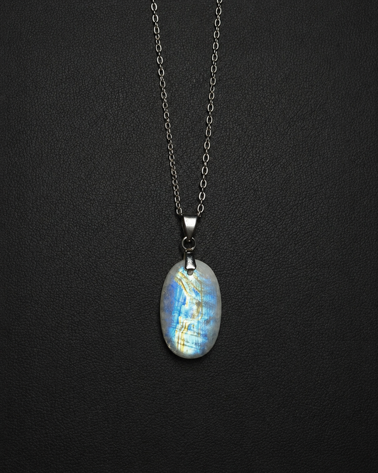 Rainbow moonstone oval pendant necklace (04-06)